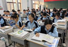 实施中考高考归纳变革构建有利于学生健康成长的人才培养系统