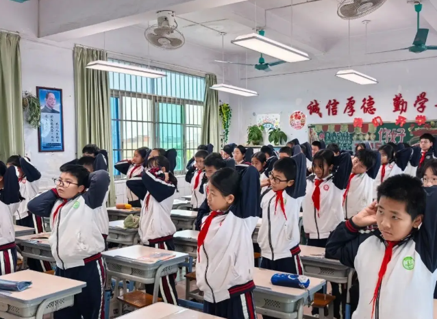 研发学科美育典型讲堂范式破解怎么教在师资与教研维度
