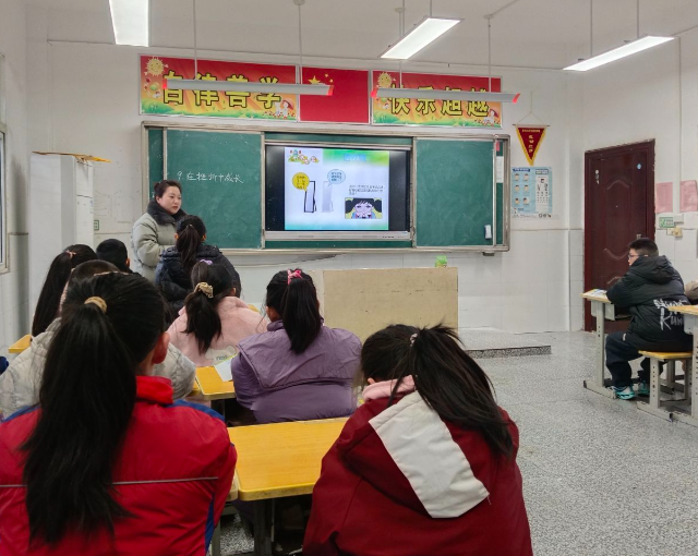 一班一学期一课将传统的心思咨询室变为充满趣味性与互动性空间