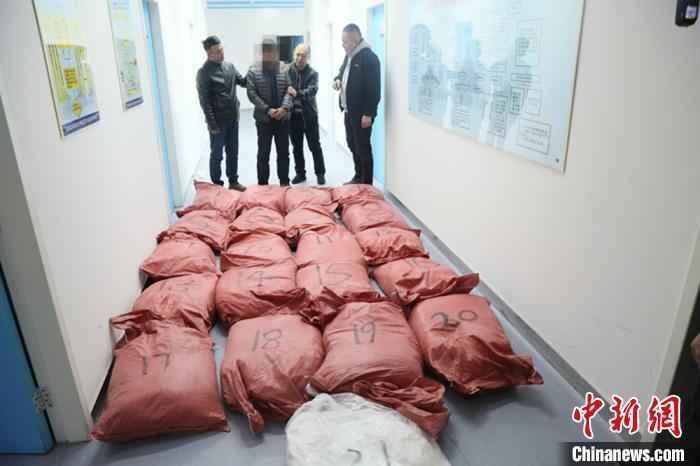  内蒙古警方侦破特大跨省贩卖毒品案 缴获各类毒品638公斤