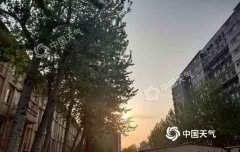 今夜起冷雨飘洒北京 明日气温骤降仅11℃注意保